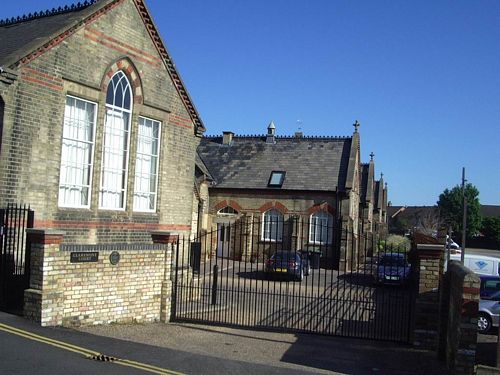 TN011 Claremont Court 24 5 09.jpg